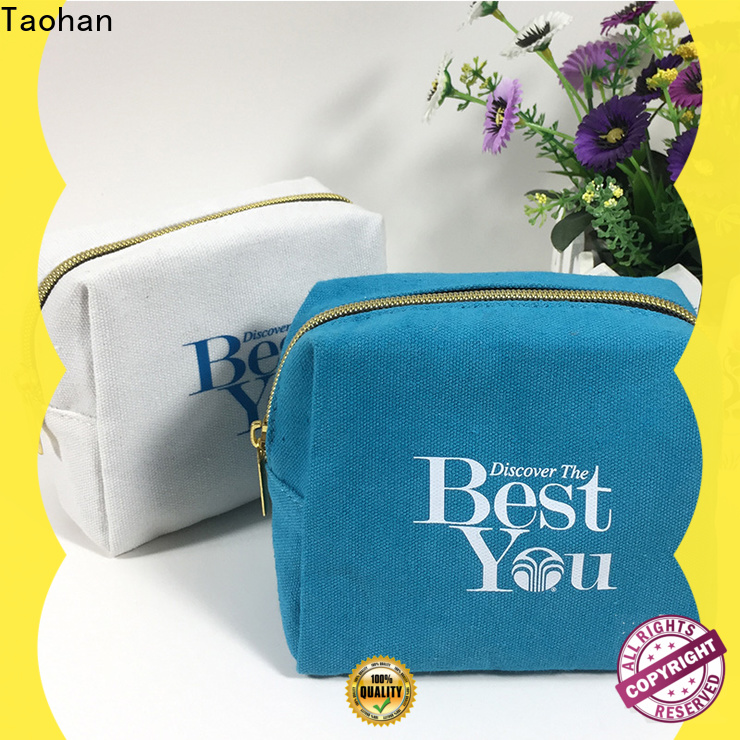 soft travel cosmetic bags with good price for household