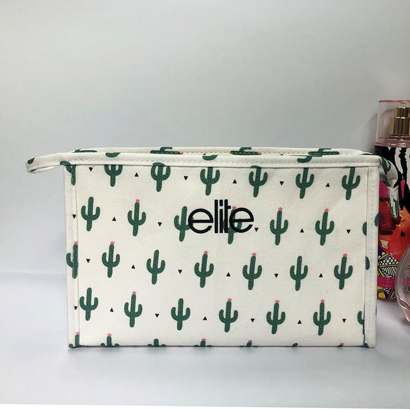 pvc cosmetic bag inquire now for make up-3